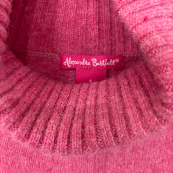 Alexandra Bartlett Woman’s High Neck Long Sleeve Wool/ Angora Sweater Pink S - Picture 2 of 6